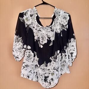 White House Black Market Women's Black White Ruffle 3/4 Sleeve Blouse Top - M